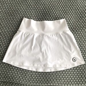 NWOT Vuori Volley Skirt, size medium